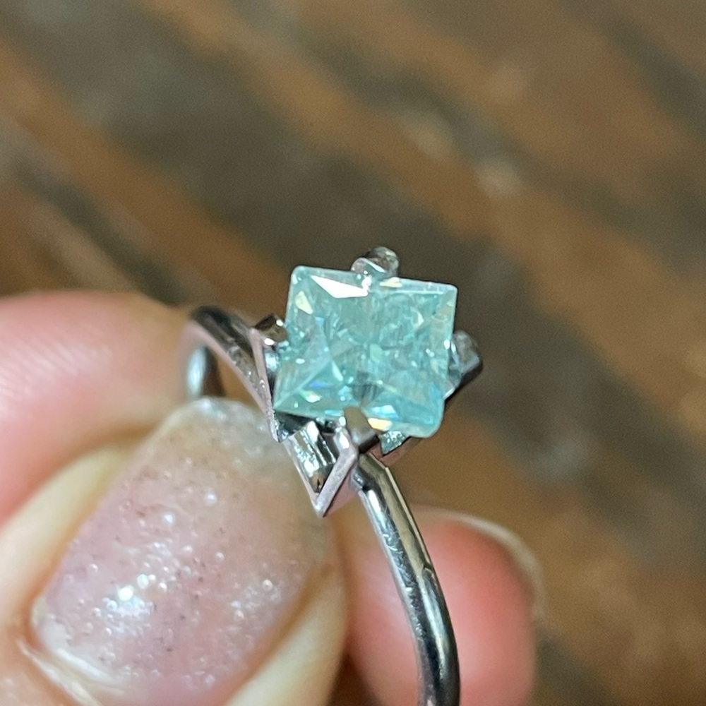 1.05 ctw Natural Diamond • Light Blueish-Green / Princess Cut • RETAIL $2,947USD - Picture 5 of 13